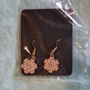 Elegant Gold Snowflake Earrings
